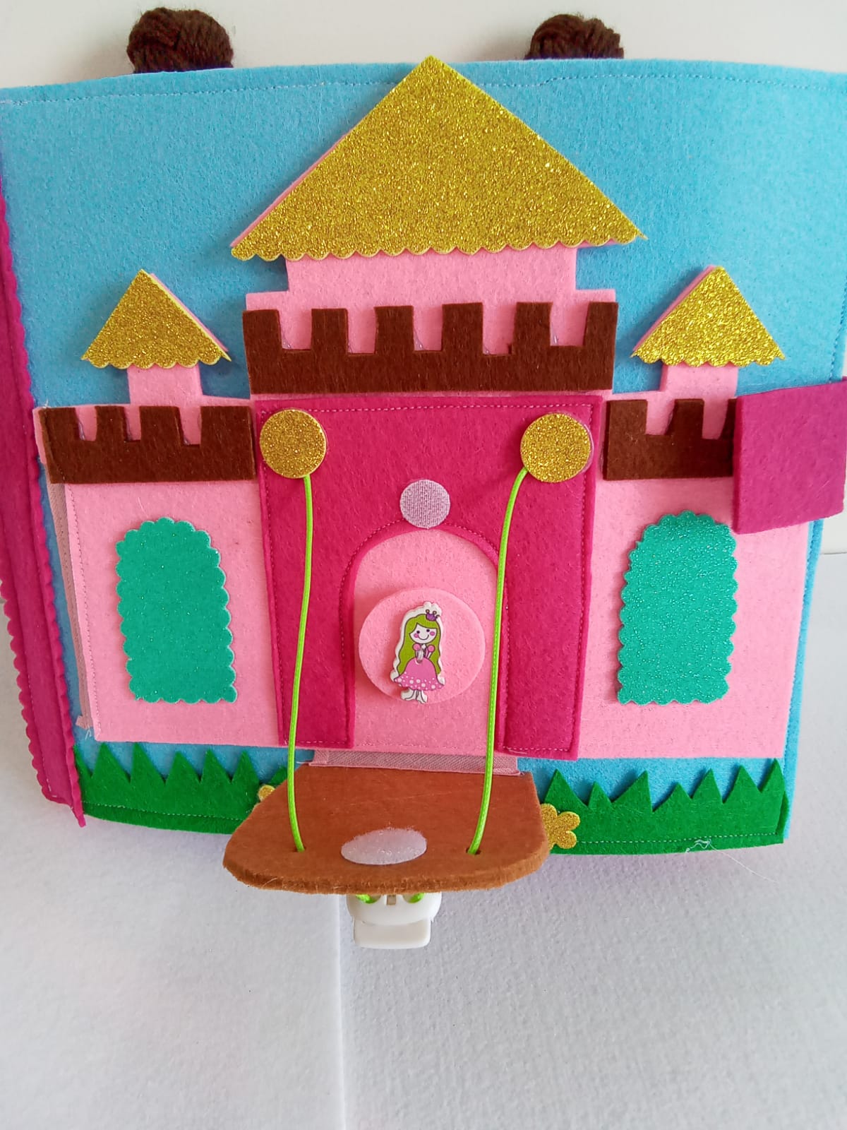 Quiet Book montessoriano LE PRINCIPESSE