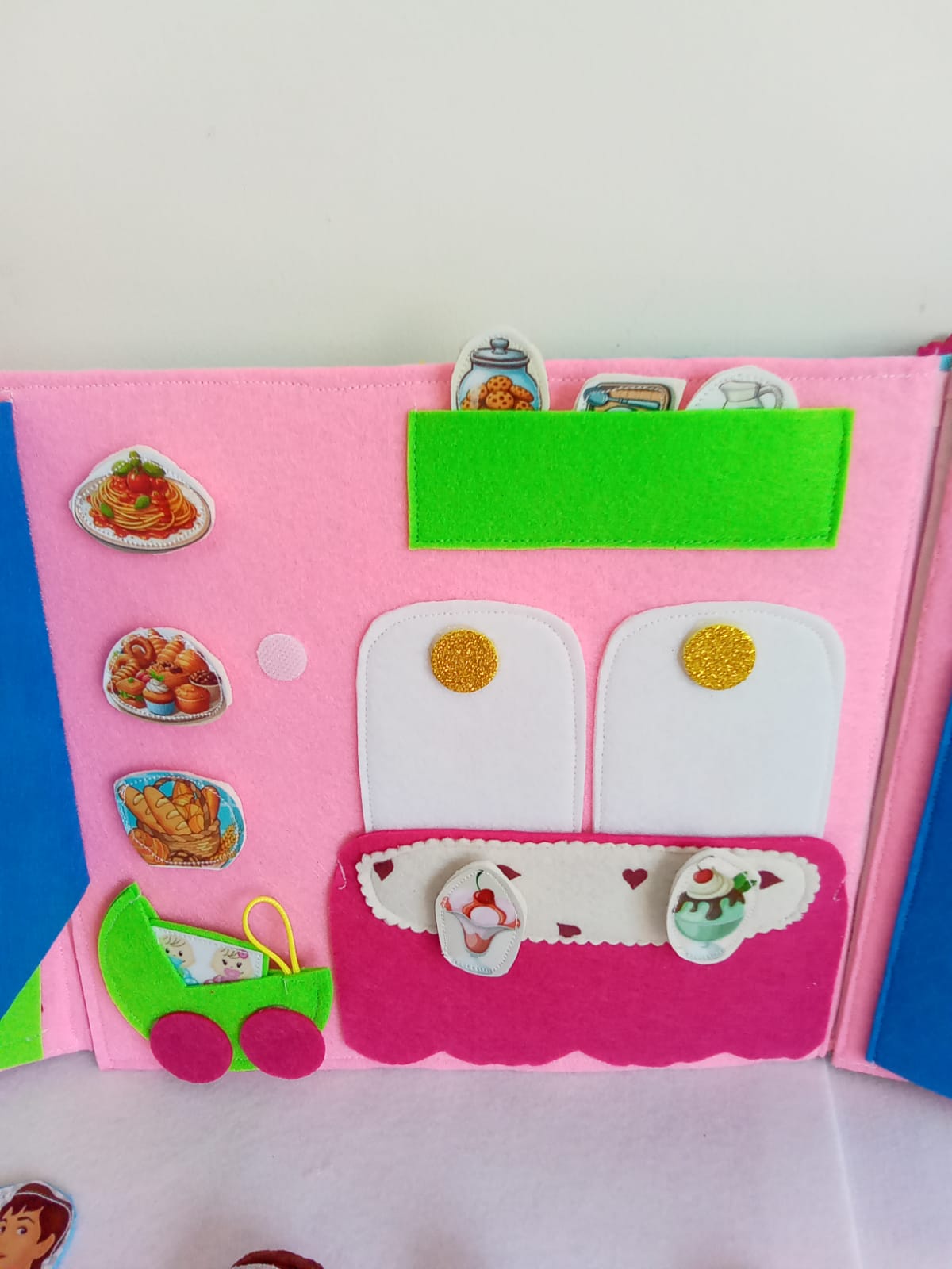 Quiet Book montessoriano LE PRINCIPESSE