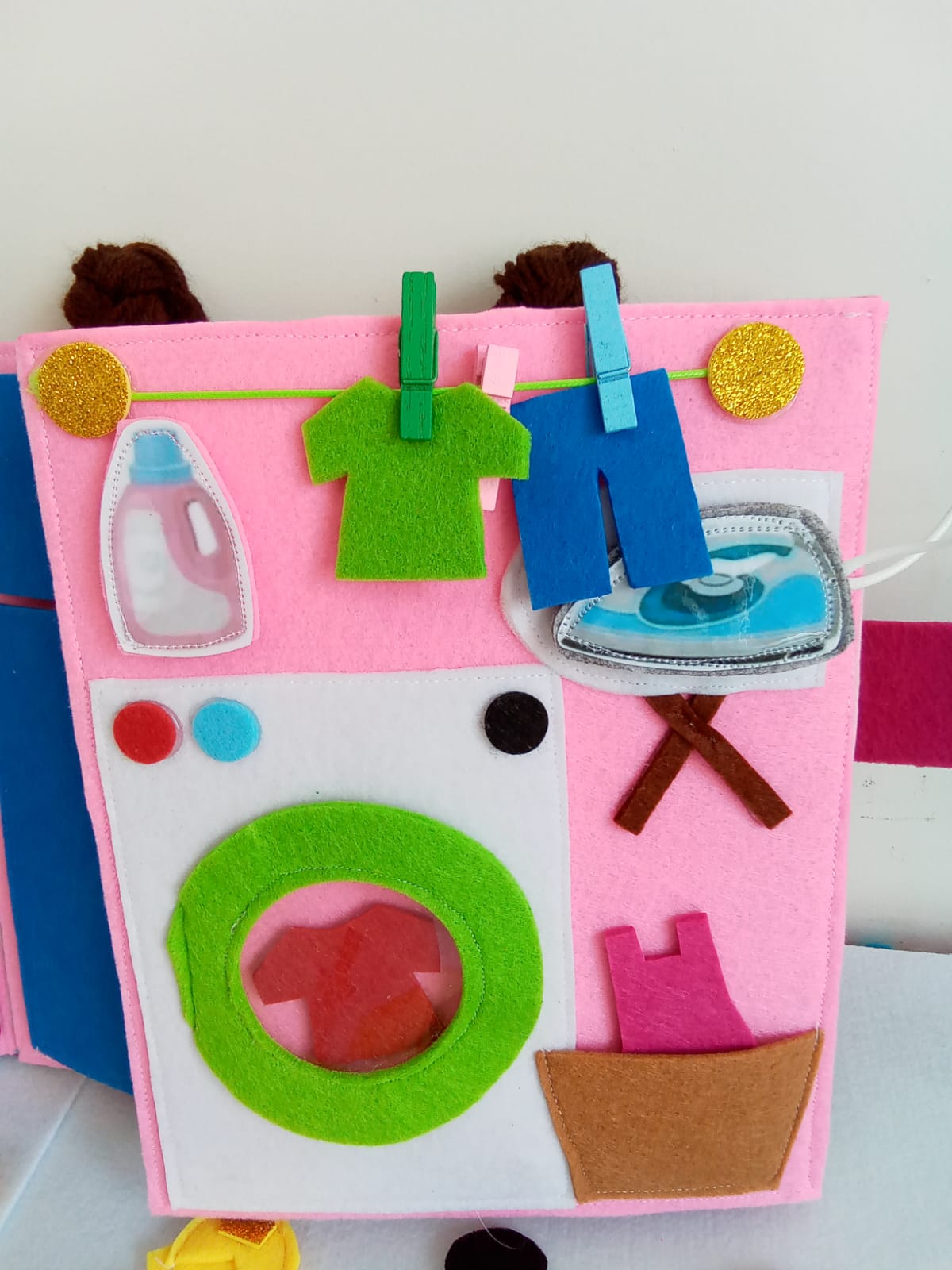 Quiet Book montessoriano LE PRINCIPESSE