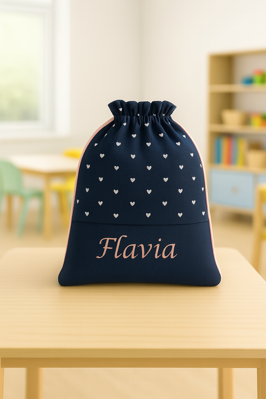 Set Asilo Personalizzato Cuori Bianchi – 4 Pezzi