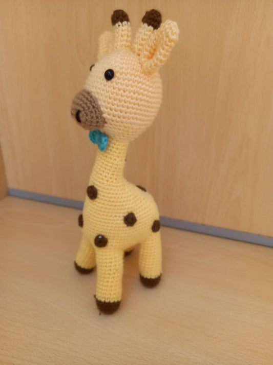 Giraffa Alta con Papillon Amigurumi  – Peluche Idea Regalo in crochet